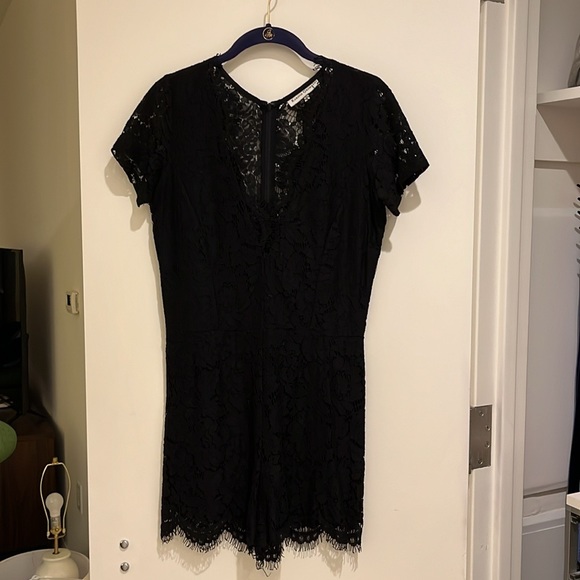 Lace Romper - Picture 4 of 10